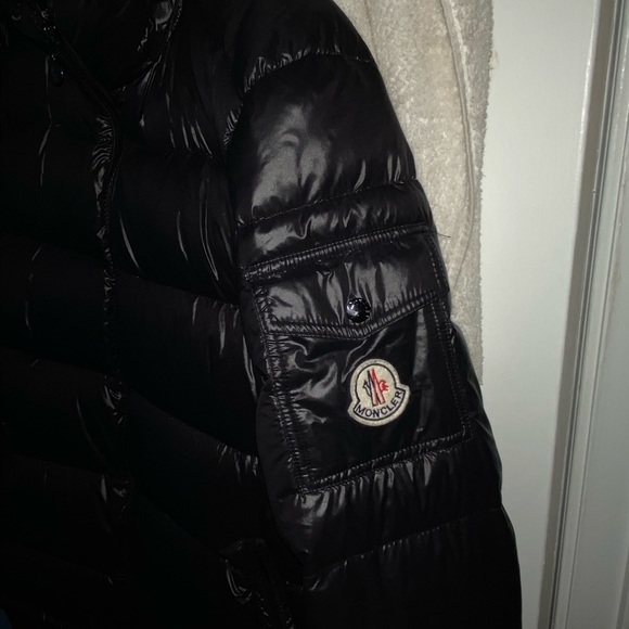 Moncler maya jacket - Picture 2 of 4